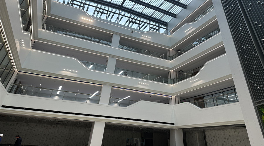 GRG材料定制山東煙臺飛龍研發(fā)中心大樓選擇飾紀(jì)上品