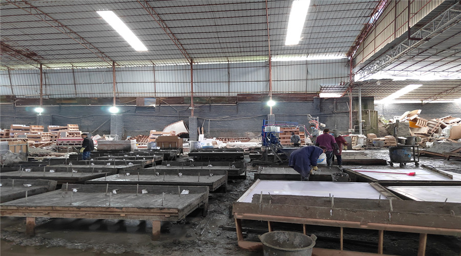 GRC外墻板生產中