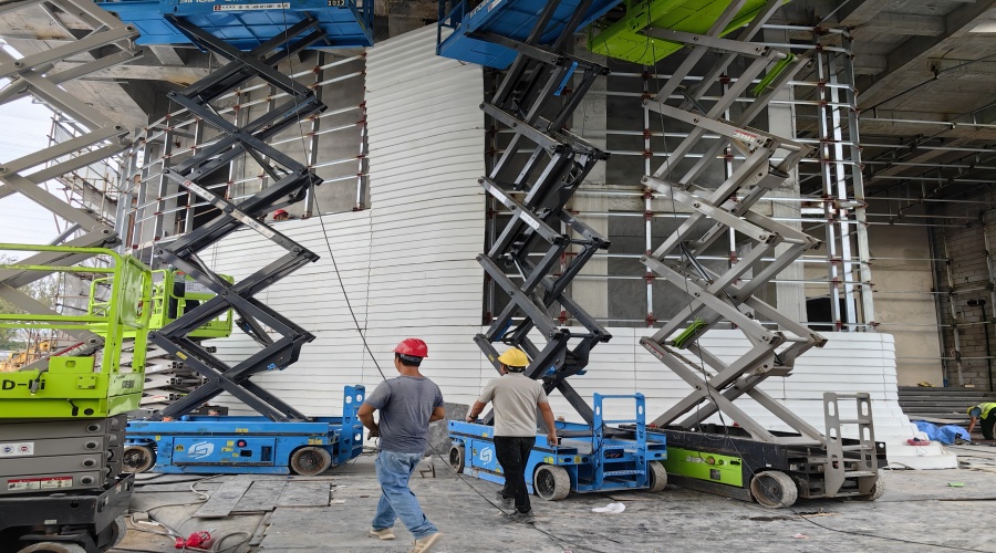 UHPC混凝土墻板施工中 UHPC混凝土墻板施工中