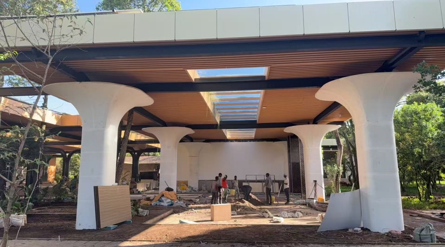 非洲馬賽馬拉酒店GRG柱子的工程案例 非洲馬賽馬拉酒店GRG柱子的工程案例